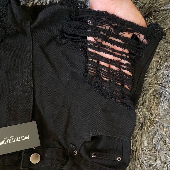 jeanie black extreme ripped mom denim shorts - Picture 3 of 3